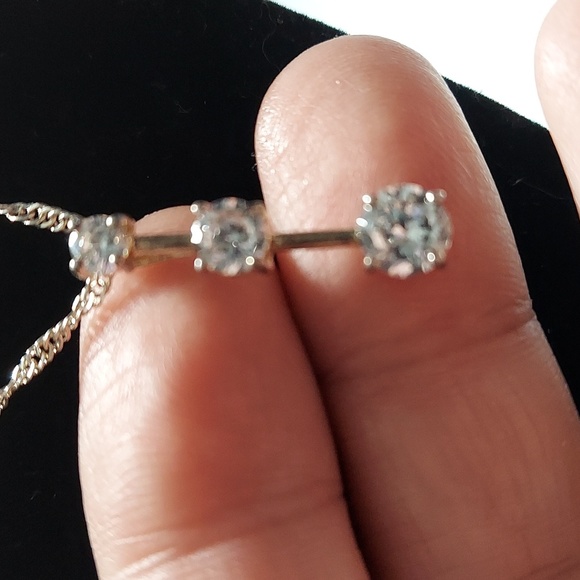 Necklace - Picture 3 of 4